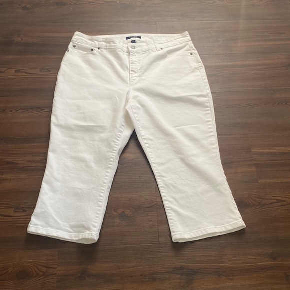 Chaps White Denim Capris SIZE 16 - Picture 1 of 4